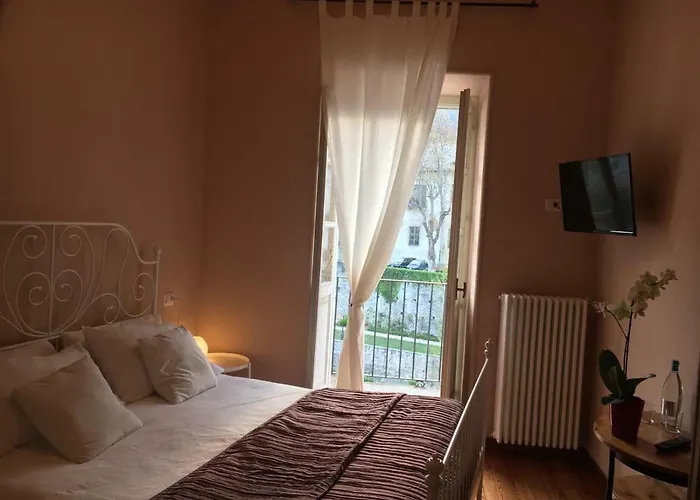 ゲストハウス La Sfinge ヴァラッロ